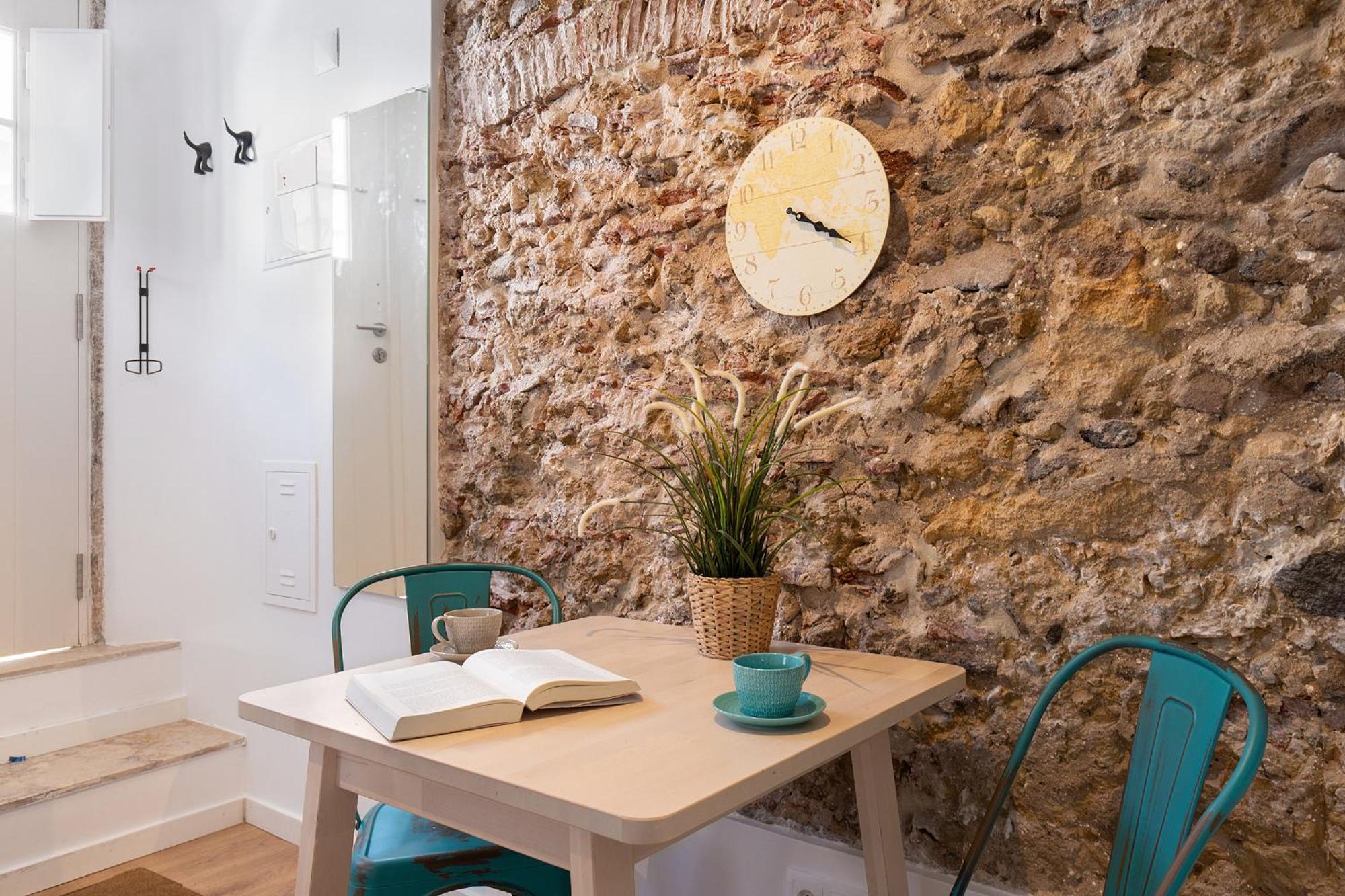 Classic Lisbon Homes: Bright & Central In Belem Exterior photo